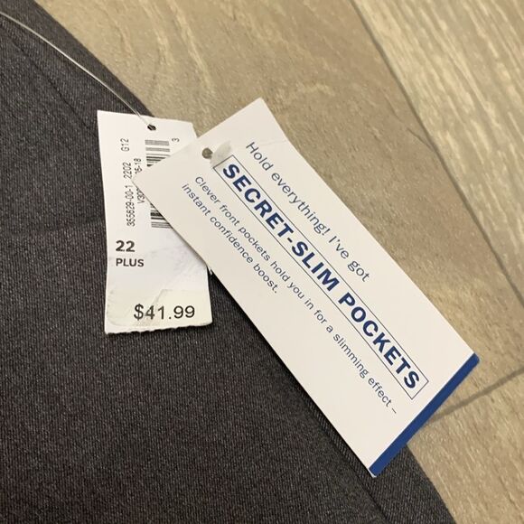 Womens NWT Old Navy Pixie Plus Ankle Work Casual‎ Secret Slim Pockets Pants - Picture 3 of 8